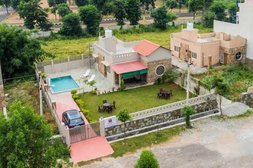 Dusk Villa – Luxury 2BHK With Pool – One-Bedroom Villa