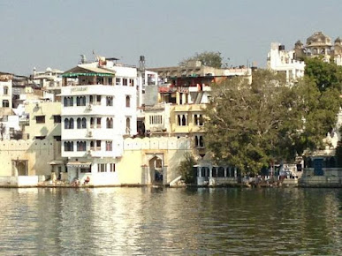 Hotel Jheel & Restaurant