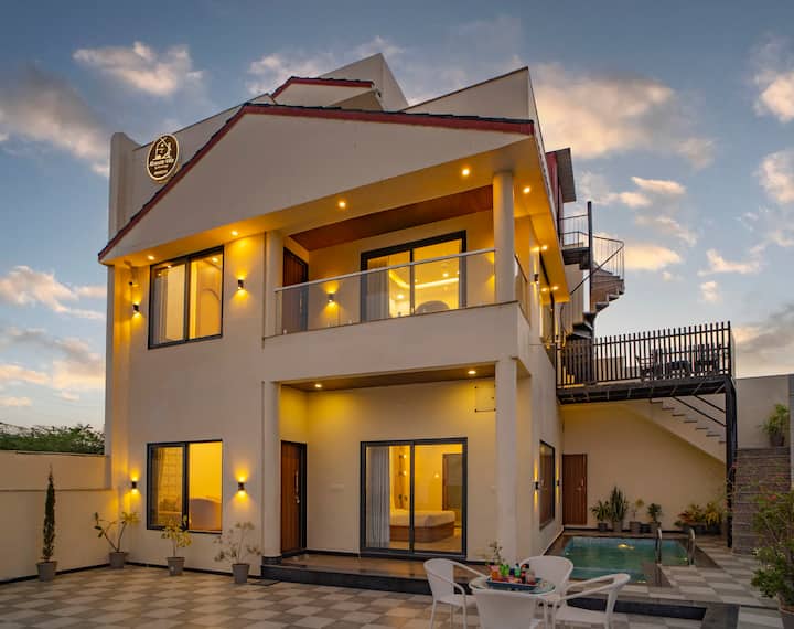 Roseate Villa Udaipur